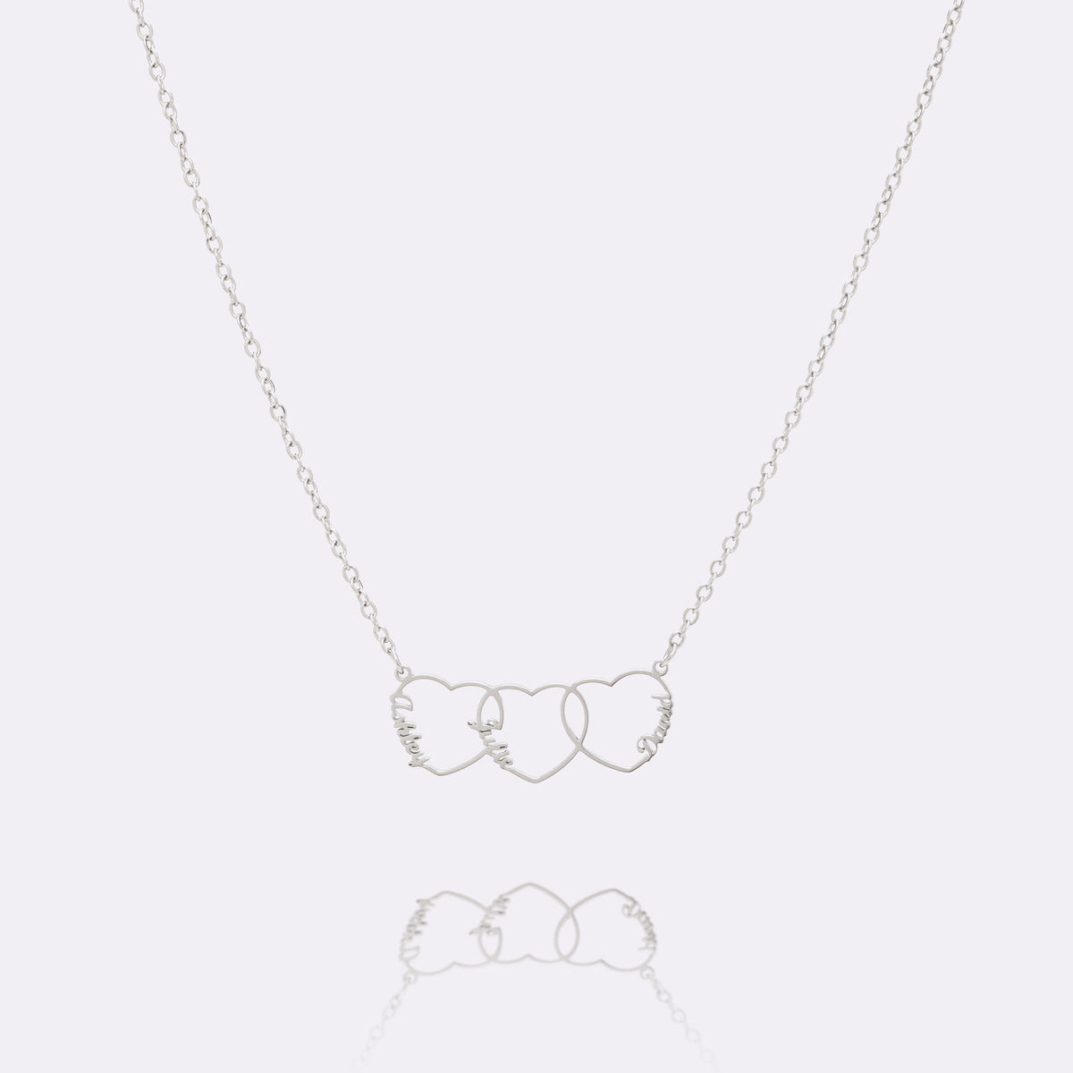 Collar personalizado con nombre en forma de corazón