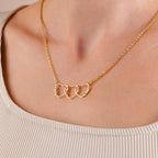 Collar personalizado con nombre en forma de corazón