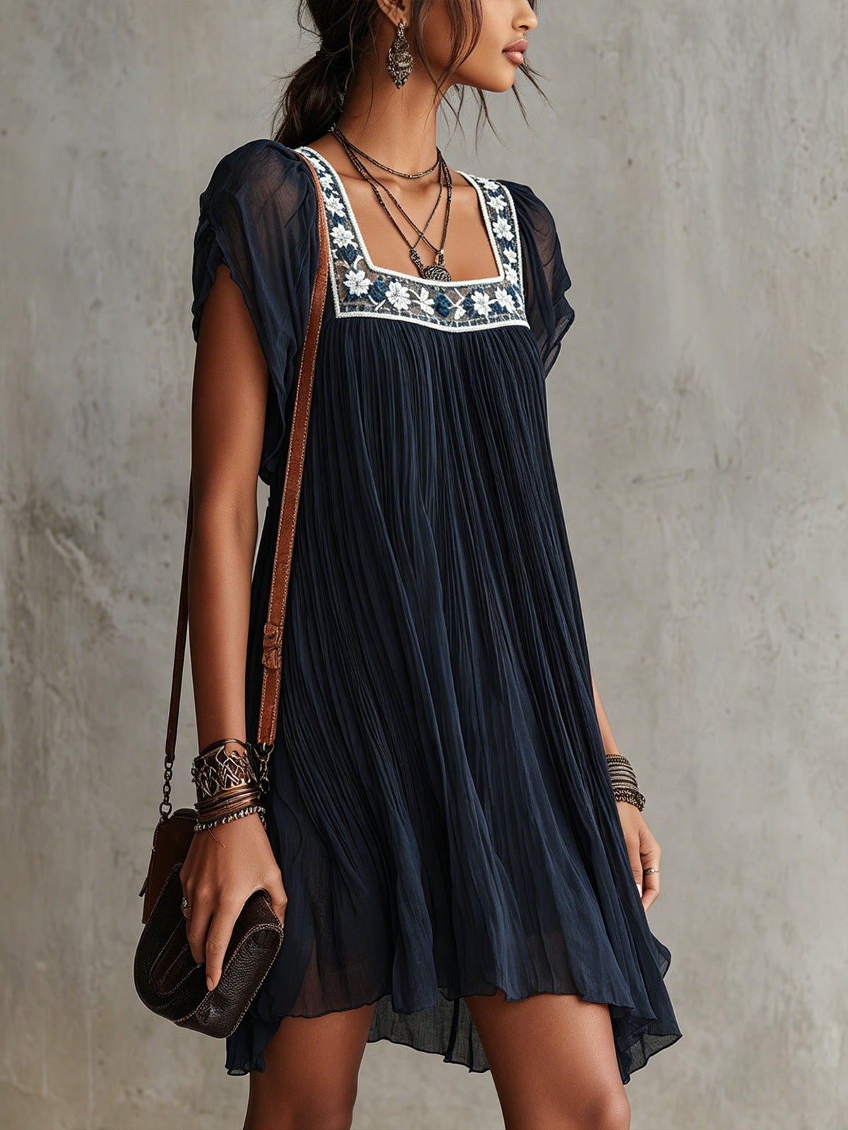 Apolline - Vestido corto plisado azul marino